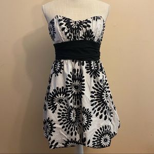 Charlotte Russe Jr.’s Size 9 Mini Strapless Dress